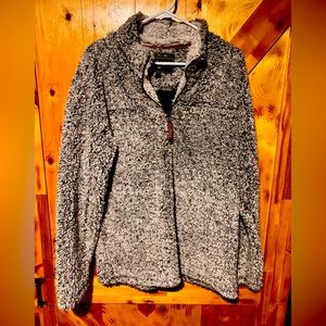 True Grit Men’s Sherpa Pullover Medium